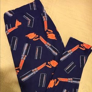 LuLaRoe Lipstick Leggings/TC